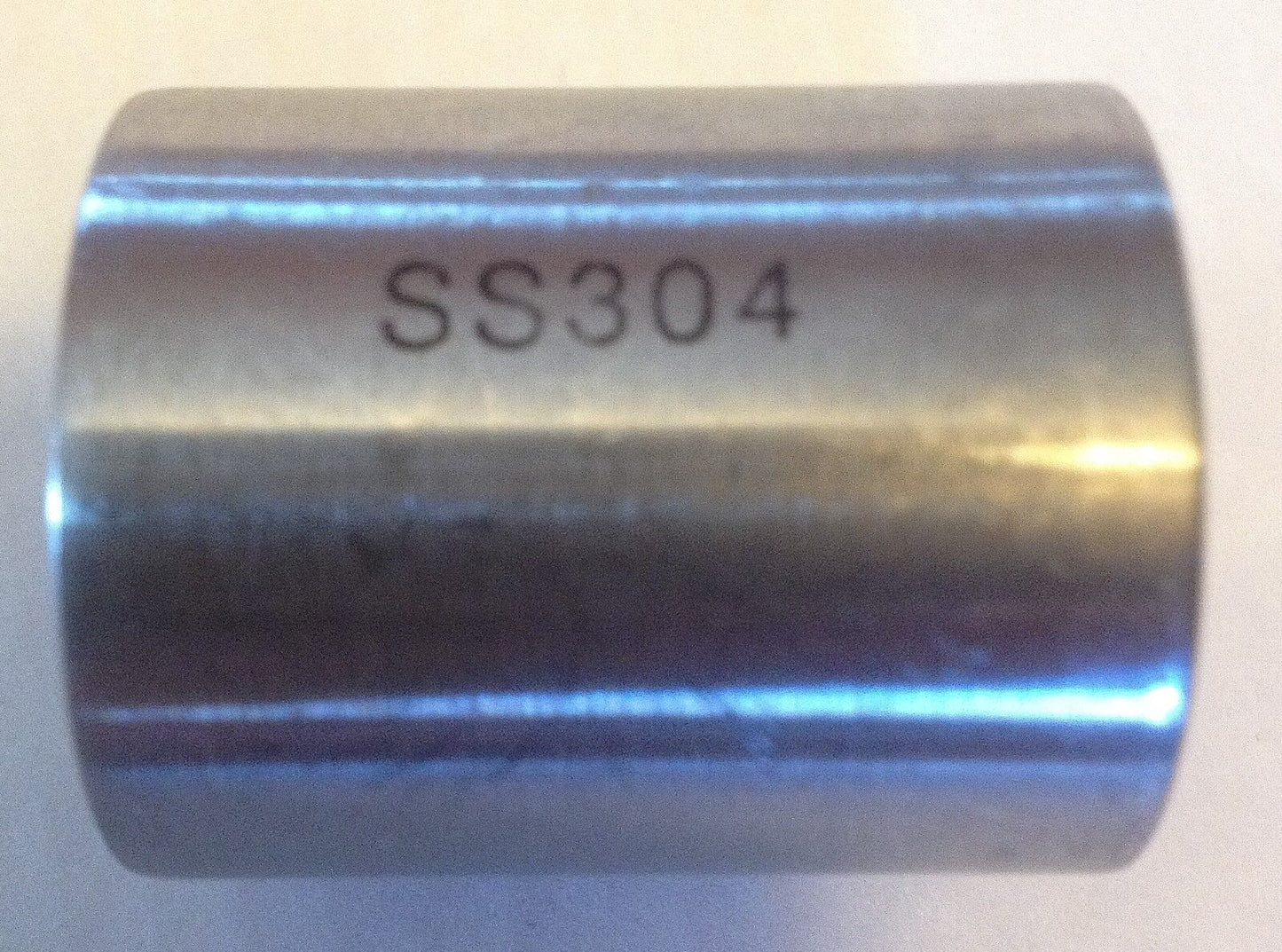 1/2in x 1/2in x 1 1/2 in Coupling, NPT, Female, Stainless Steel